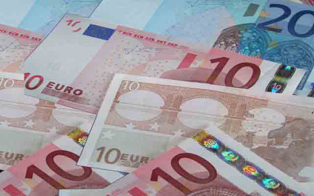 Pound To Euro Buyers See Retreat Near 1 17 Ahead Of UK GDP Currency 
